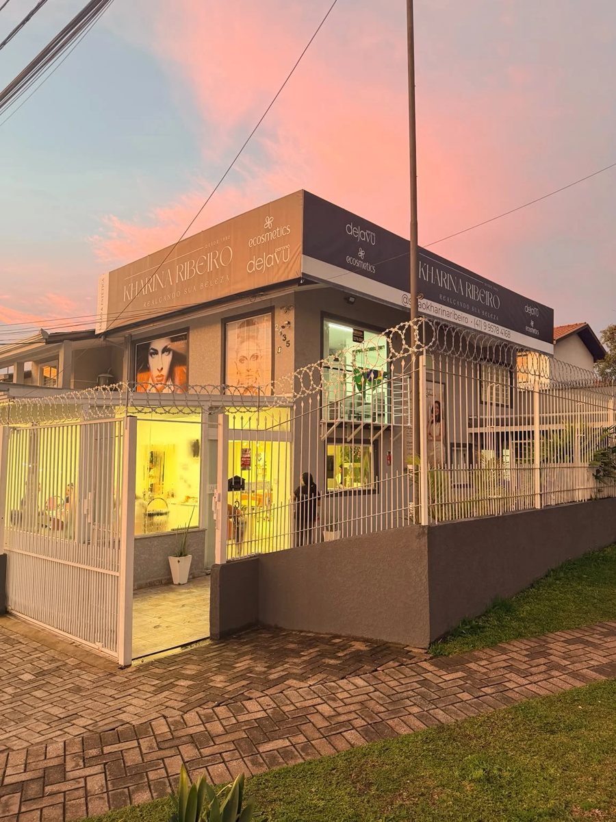 Fachada do Salão Kharina Ribeiro no Boqueirão, Curitiba